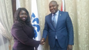 Chanda lors de sa rencontre avec le Ministre de la Santé de Guinée-Bissau